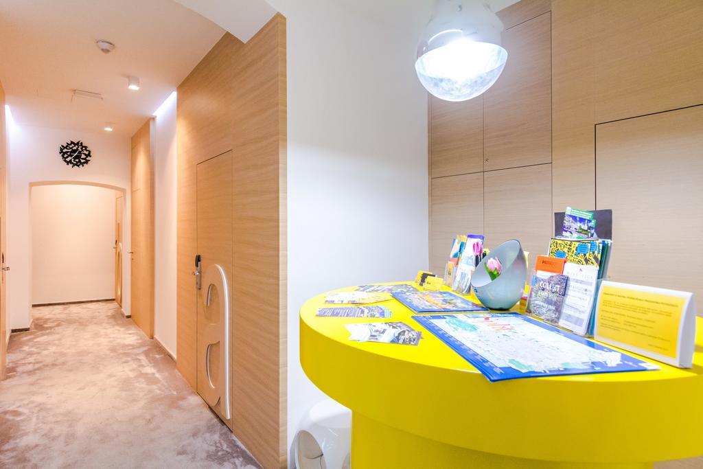 Bed & Atmosphere Rooms Split Extérieur photo